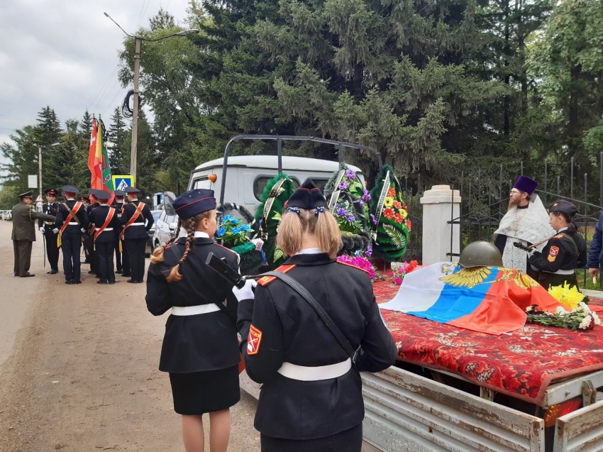 ​Останки погибшего на Волхове красноармейца с почестями захоронили в Чикое