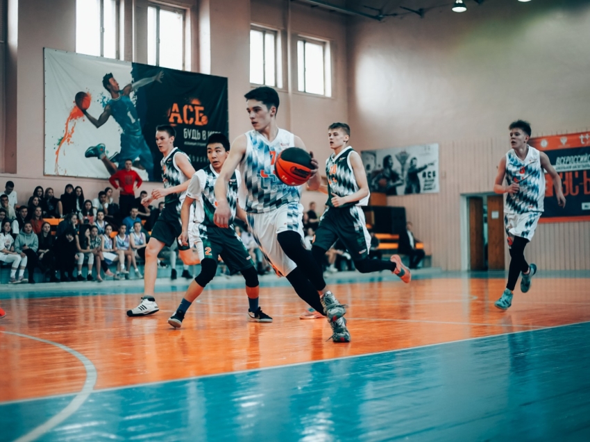 Приём заявок на участие в новом сезоне школьной баскетбольной лиги «КЭС-БАСКЕТ» объявлен в Забайкалье предпросмотр