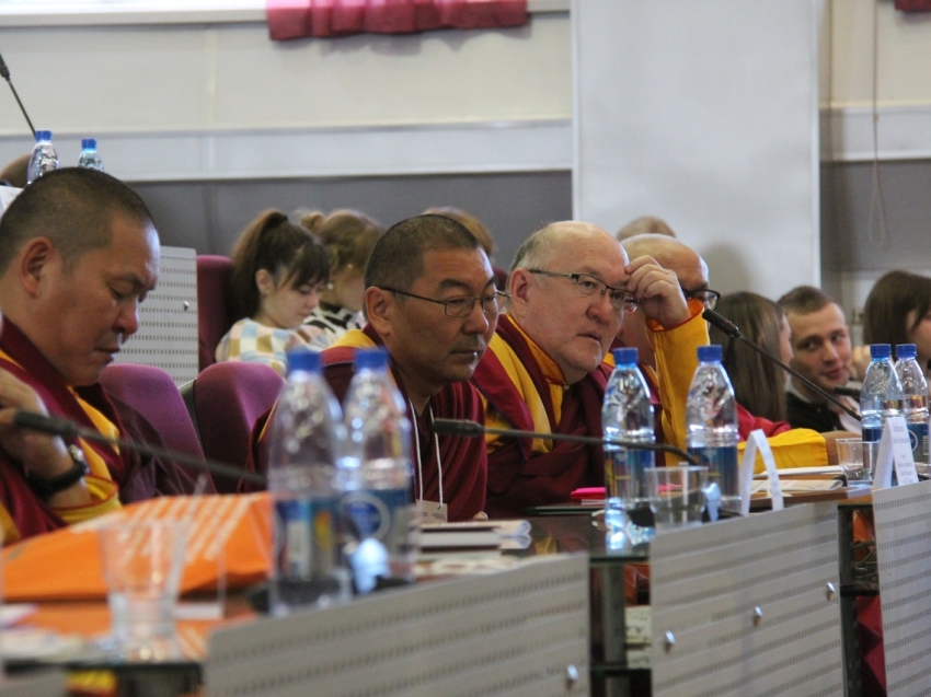 ​Конференция для молодых учёных, посвящённая роли буддизма в российском обществе, началась в ЗабГУ