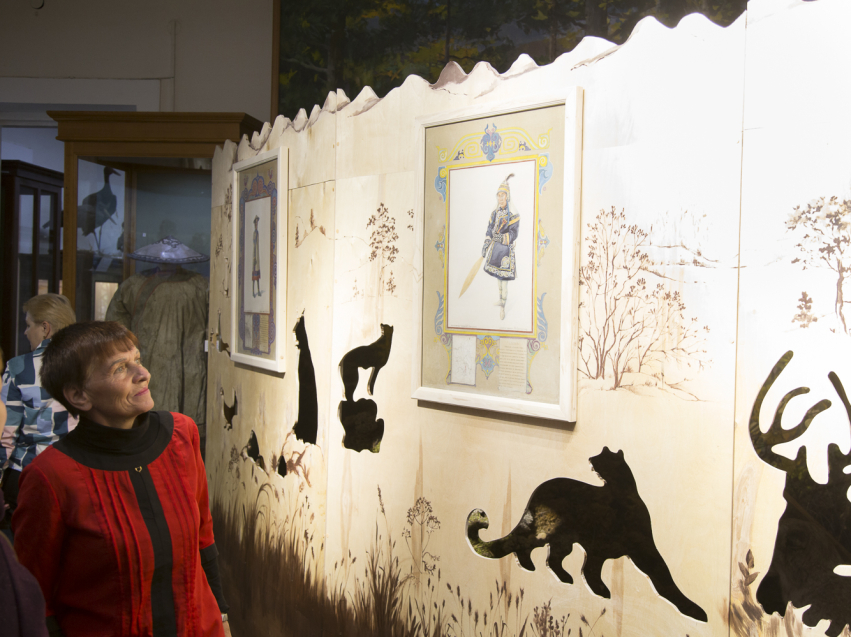 Выставка уникальных этнографических экспонатов открылась в Забайкальском краеведческом музее