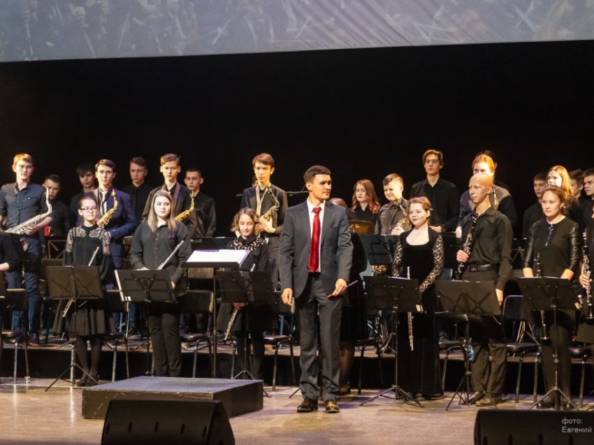 Студенческий духовой оркестр представит премьеру новой программы в честь юбилея краевого училища искусств