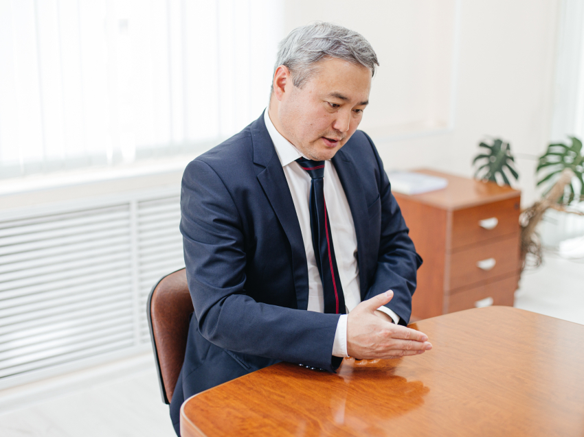 Зампред Бардалеев рассказал о товарах и оборудовании, которые нельзя вывозить из страны