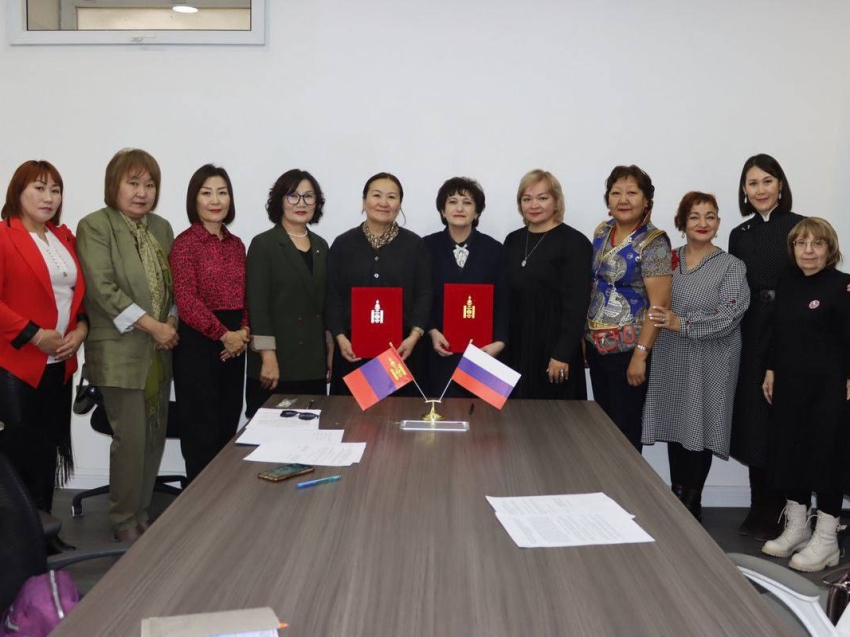 ​Делегация Союза женщин Zабайкалья договорилась о сотрудничестве с федерацией женщин Восточного аймака  Монголии 