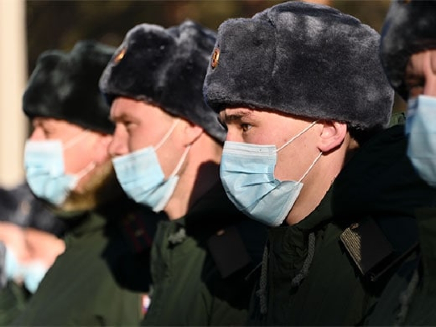 ​Свыше 200 новобранцев прибыли в воинские части ВВО в Zабайкалье