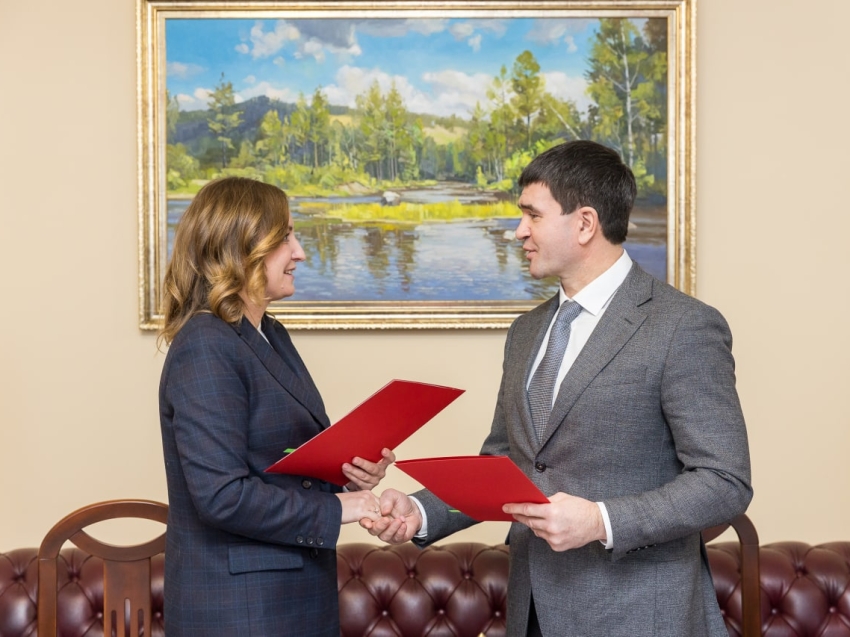 ​Забайкальская железная дорога и Фонд развития Забайкалья подписали соглашение о сотрудничестве