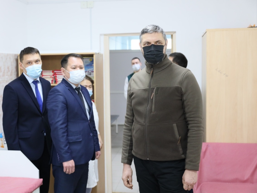 Александр Осипов: Система здравоохранения Могойтуйского района укреплена кадрами и современными условиями 
