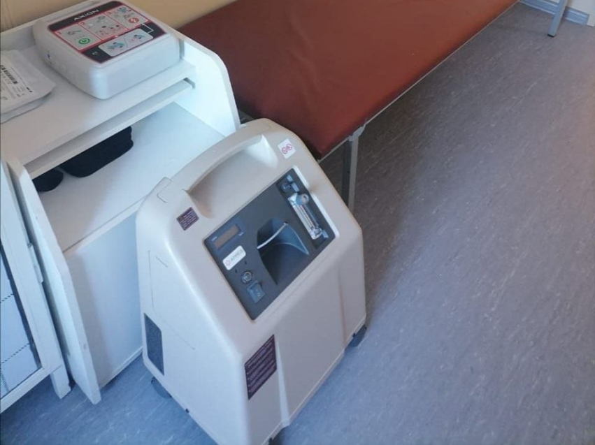 Автоматический дефибриллятор и кислородный ингалятор поступили в ФАП в Балейском районе