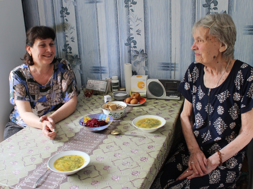  Социально ориентированным НКО Забайкалья предоставят субсидии за помощь пожилым людям