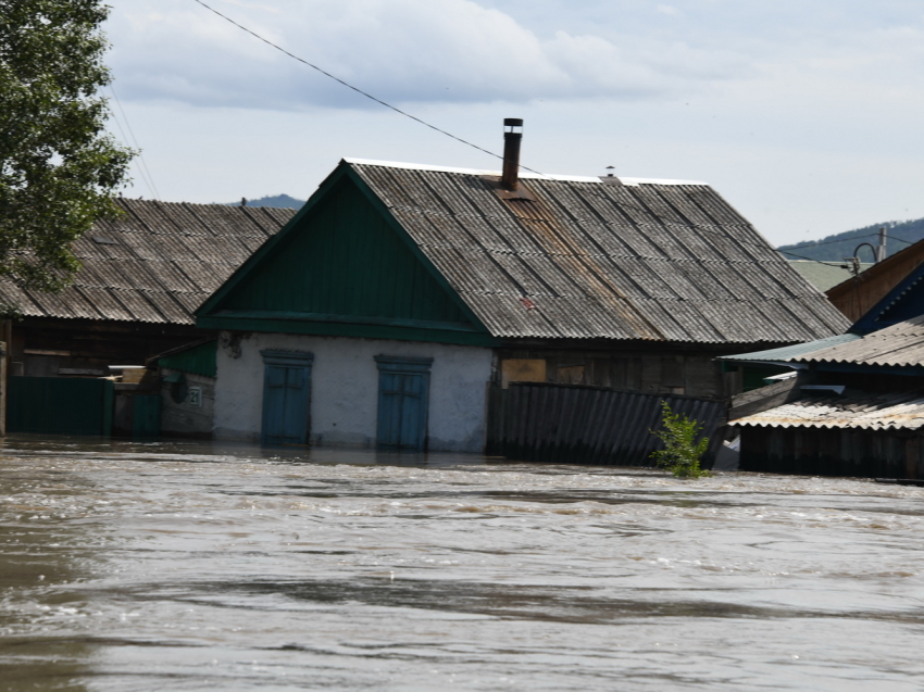 В Забайкалье продолжается работа по возмещению ущерба пострадавшим в паводках семьям