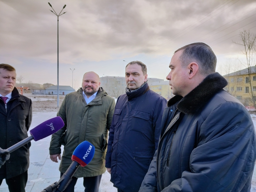 Замруководителя Минстроя РФ Алексей Ересько предложил создать в одном из скверов Читы аллеи мальчиков и девочек