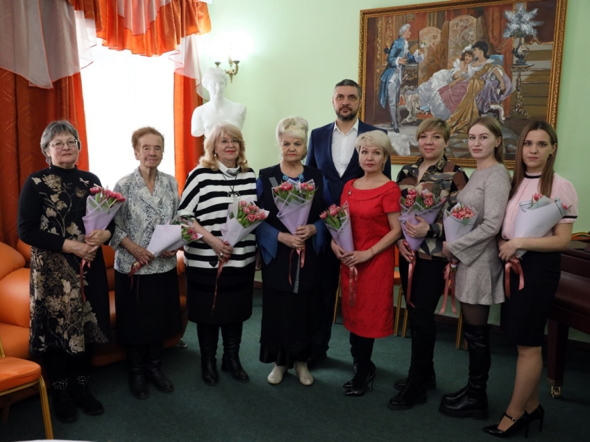 Александр Осипов встретился с матерями и жёнами участников СВО 