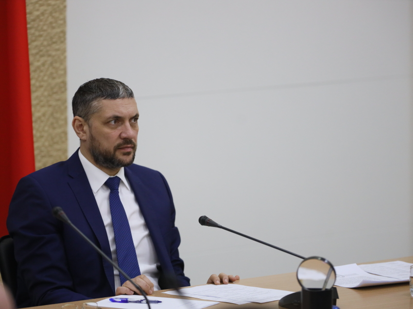 ​Александр Осипов: Комиссия по ЧС приняла ряд решений по ликвидации последствий чрезвычайной ситуации в связи со взрывом газа  