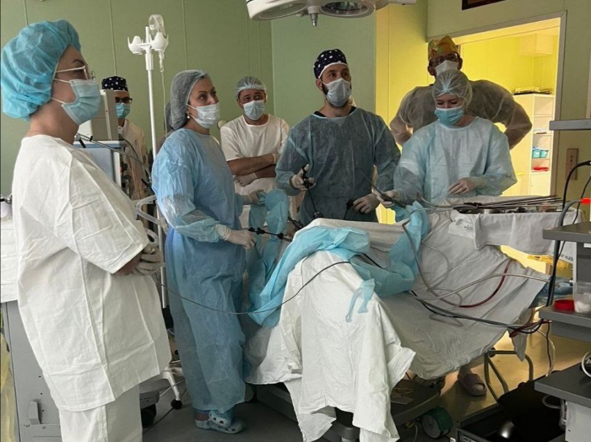 Уникальный мастер-класс по новейшим хирургическим органосохраняющим техникам провели врачи из Санкт-Петербурга и ЗКПЦ