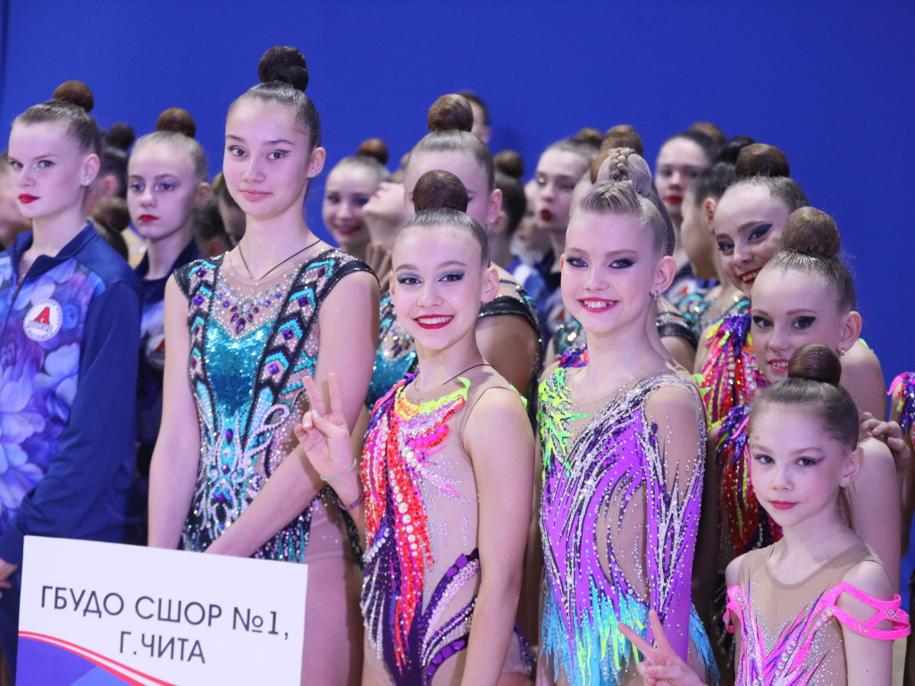 Фоторепортаж: Закрытие межрегиональных соревнований по художественной гимнастике «Мой восход»