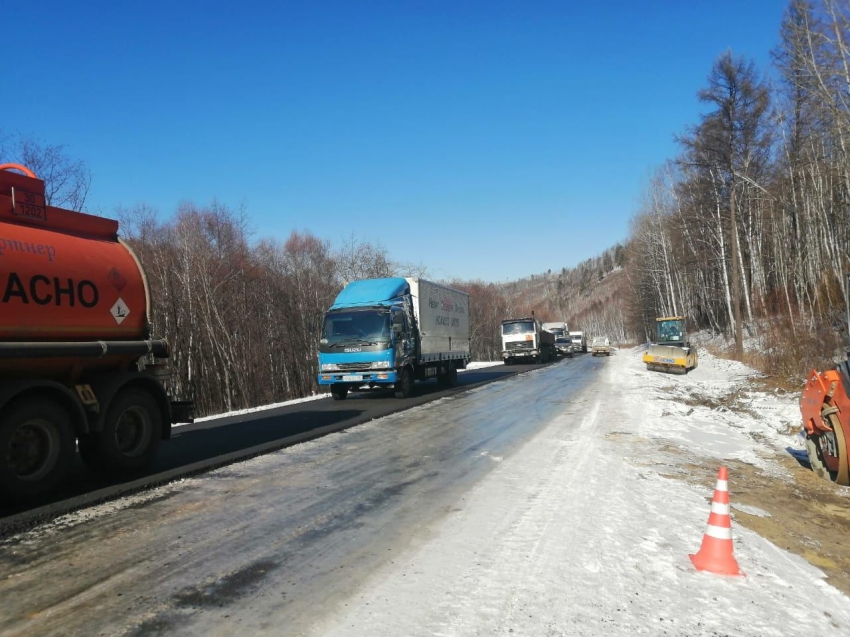 Проезд для большегрузов, автобусов и маршруток запустили по двум из трёх федеральных трасс в Забайкалье