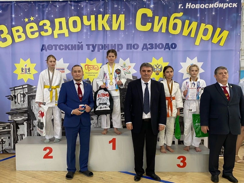 Юные дзюдоисты Забайкалья заняли призовые места на турнире «Звездочки Сибири» в Новосибирске