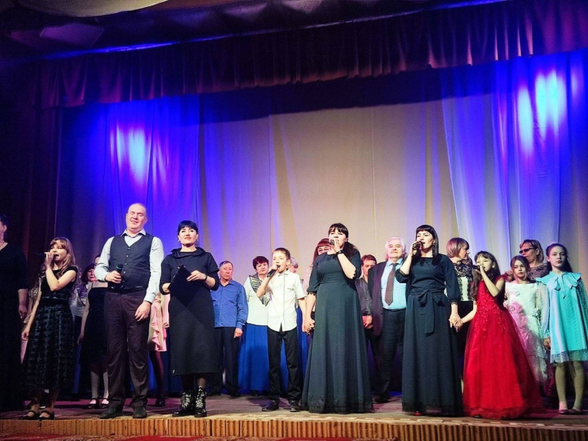Жестовое пение: жители Улётовского района побывали на инклюзивном концерте
