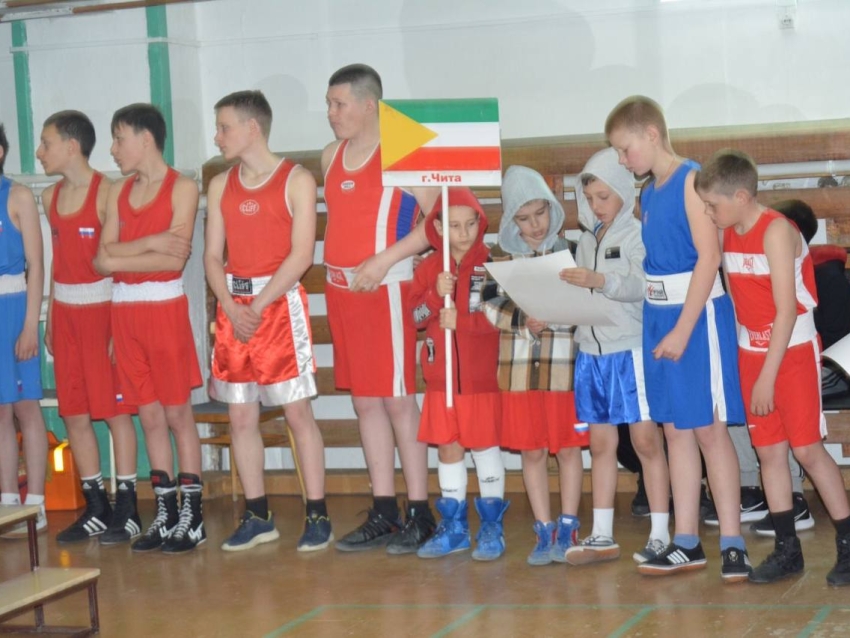 В Борзе стартовал XXV межрегиональный традиционный турнир по боксу имени Юрия Саранина 