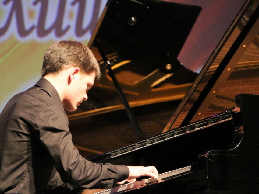 Забайкальских пианистов приглашают показать свое мастерство на Всероссийском конкурсе «Ступени мастерства»