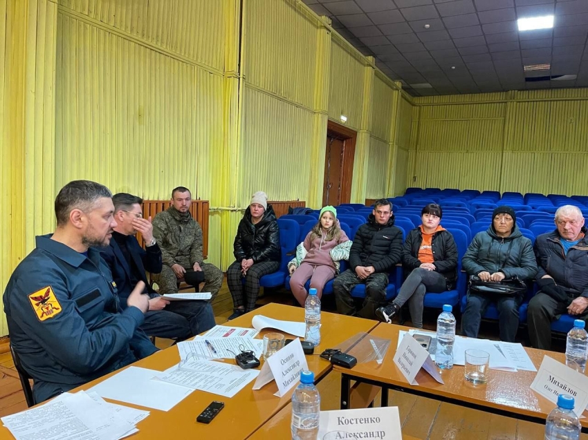 Александр Осипов: Пострадавшие от пожаров жители Баляги получат по 100 тысяч рублей
