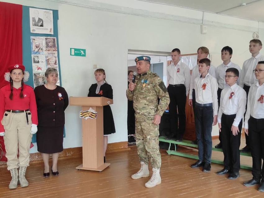 Парту Героя имени ефрейтора Константина Былкова открыли в читинской школе №14