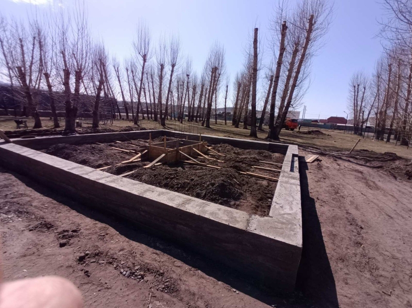 Мемориальные комплексы в честь героев СВО  начали возводить в городах Забайкальского края 