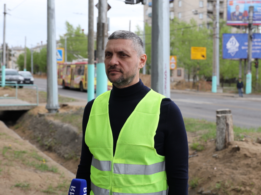 ​Александр Осипов откликнулся на обращения читинцев и в День города проверил ремонт на дорогах