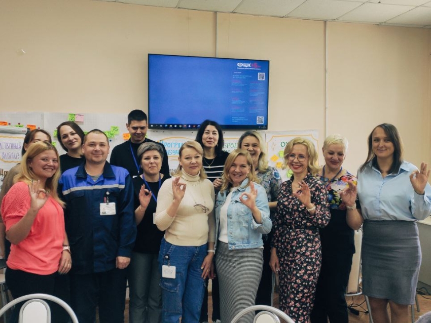 Продолжается обучение специалистов "Аптечного склада" с экспертом "Производительности труда"