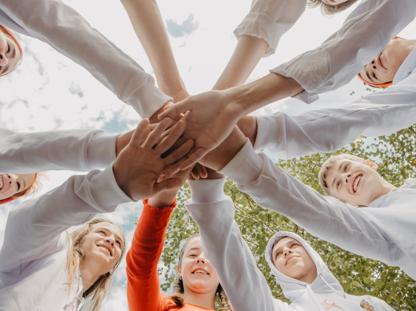 Макро и кибер-квесты, дворовые игры, лазертаг и творческие площадки откроются для молодёжи 24 июня в парке Дома офицеров