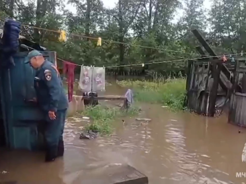 ​Режимы ЧС введены в Читинском и Борзинском районах, Александрово-Заводском муниципальном округе в связи с подтоплениями