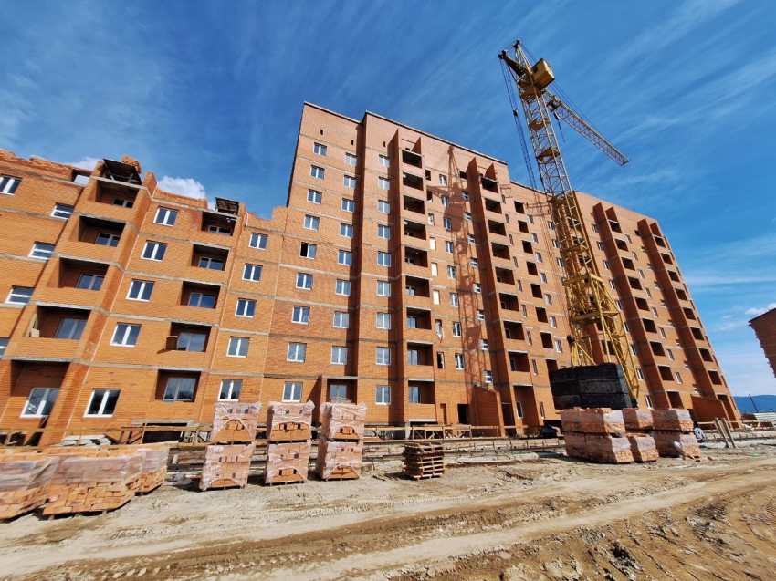 В столице Забайкалья продолжается строительство 170-квартирного дома для переселения из аварийного жилья 