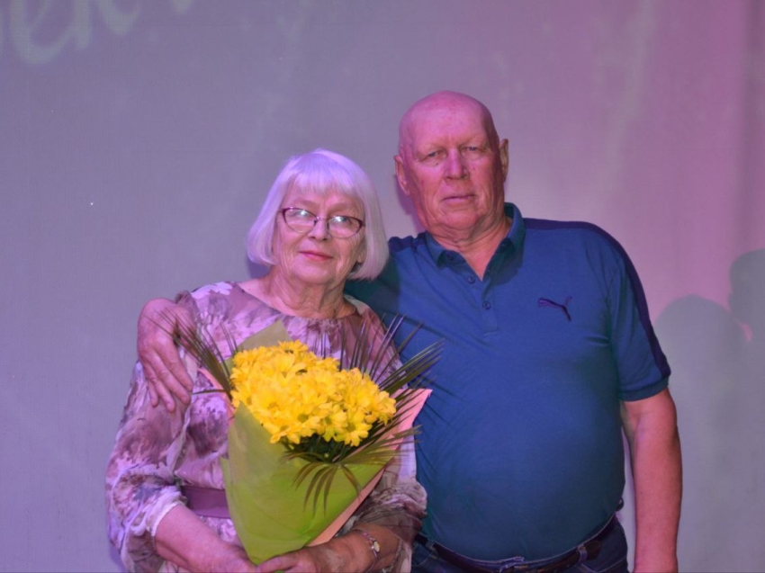 Две семьи Кыринского района Забайкалья награждены медалями за любовь и верность предпросмотр