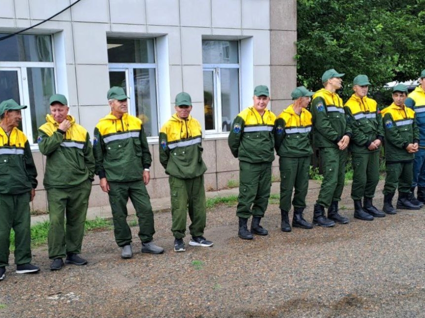 Якутия выразила благодарность лесным пожарным из Забайкальского края
