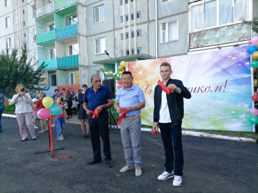 В поселке Новоорловск Агинского района обновили дворовую территорию по программе «Забайкальский дворик»