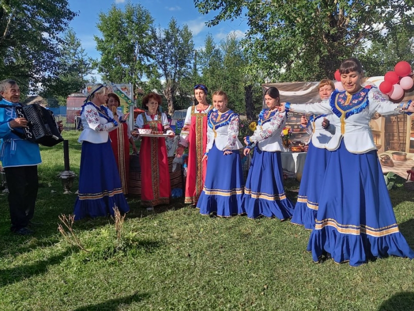 В Шелопугино отметили День села