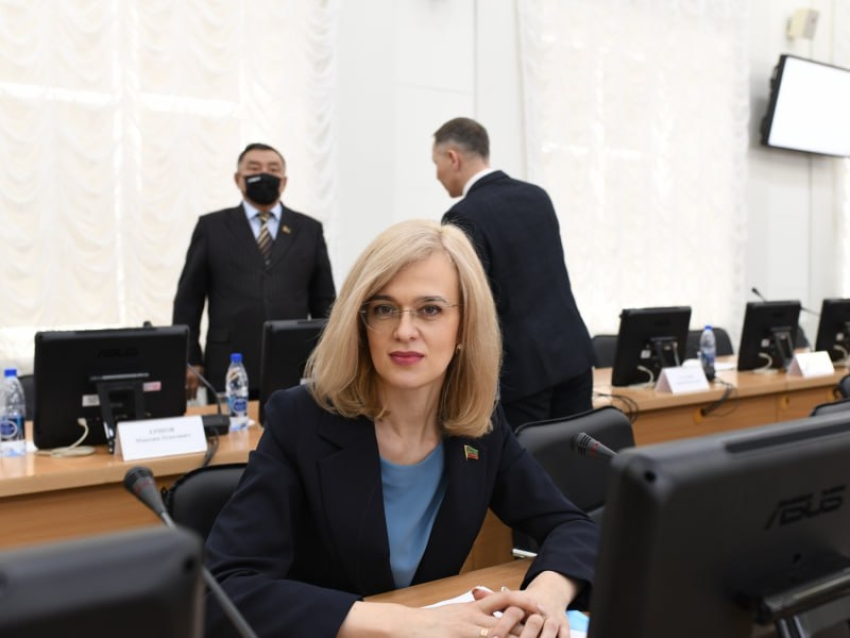 Виктория Бессонова назначена исполняющей обязанности вице-премьера правительства Забайкалья