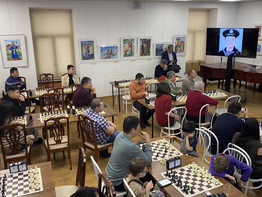 Номина Балданова из Забайкалья и ​Дандар Шобоев из Бурятии стали лучшими шахматистами турнира памяти Алдара Цыденжапова