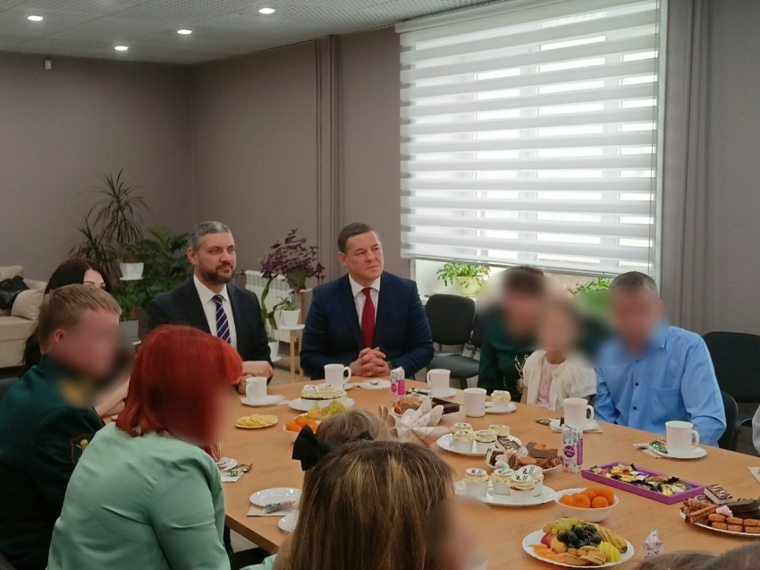 Глава региона Александр Осипов встретился с забайкальскими семьями участников специальной военной операции