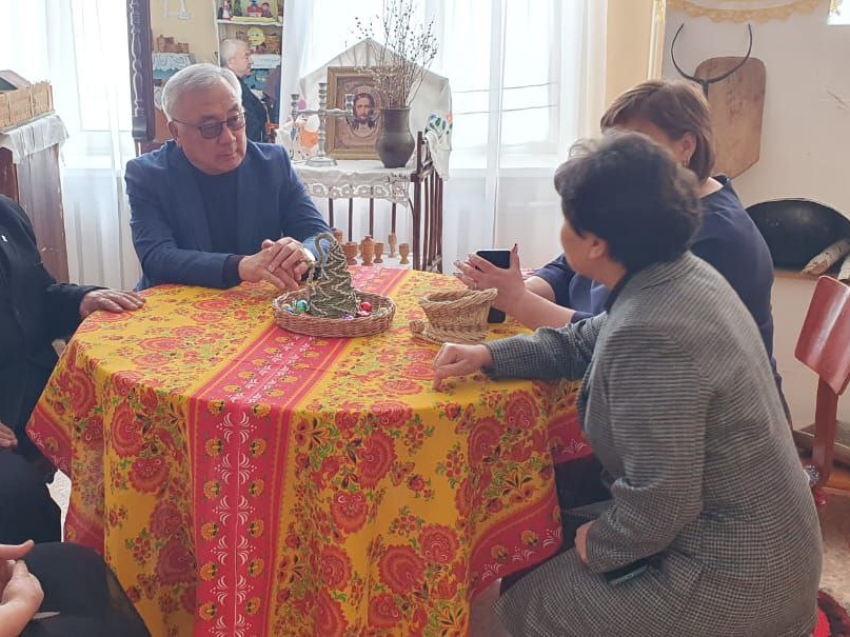 Баир Жамсуев провёл встречи с работниками социальной сферы Ононского района 