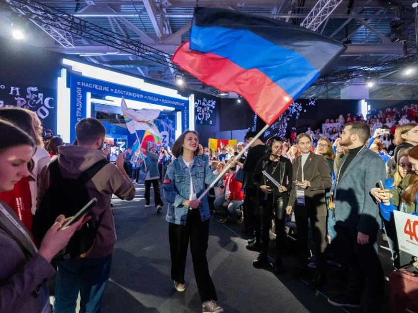 ​Активисты из Забайкалья побывали на торжественной церемонии открытия Съезда Движения Первых в Москве 
