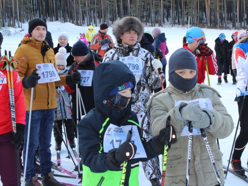 Детям с ограниченными по здоровью возможностями организовали выезд на лыжную базу в Забайкалье