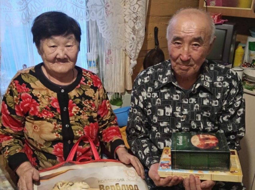 Семьи из Петровск-Забайкальского района поздравили с юбилейными датами совместной жизни 