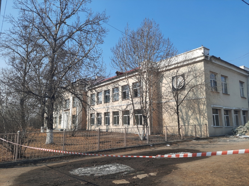 ​Школу в Чернышевске начали ремонтировать благодаря госпрограмме