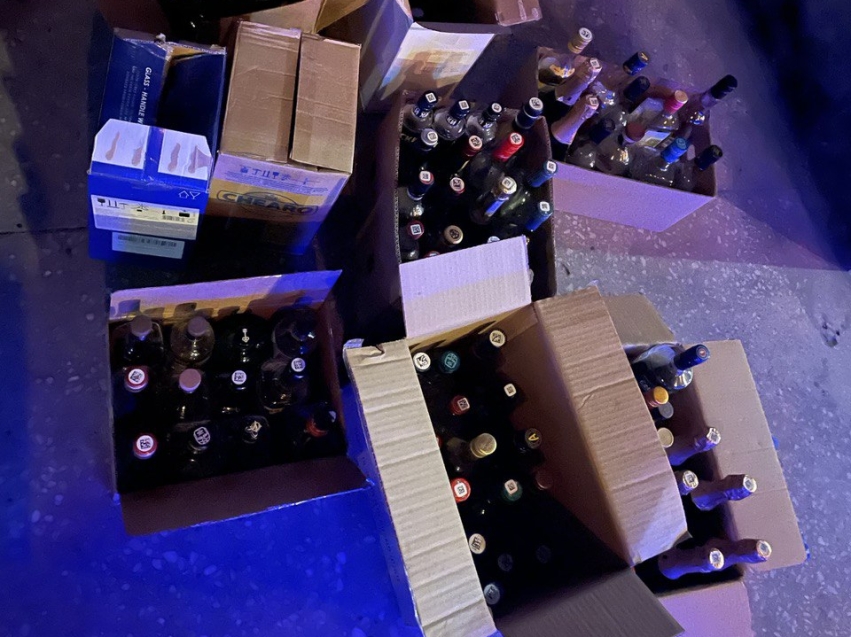 Специалисты РСТ Забайкалья во время проверки изъяли из незаконного оборота около тонны алкоголя