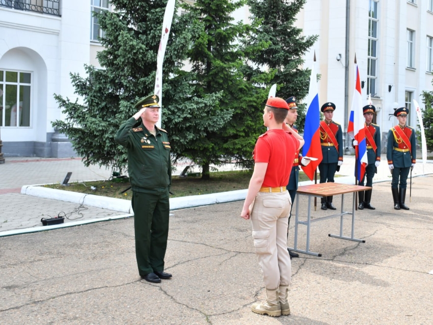 ​У Штаба 29-ой гвардейской Общевойсковой армии Восточного военного округа состоялась торжественная церемония награждения юнармейцев