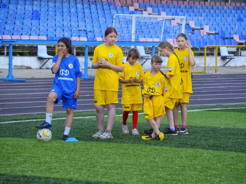 «Мы в игре. Лето с фиксиками»: более 130 девочек приняли участие во Всероссийском футбольном фестивале