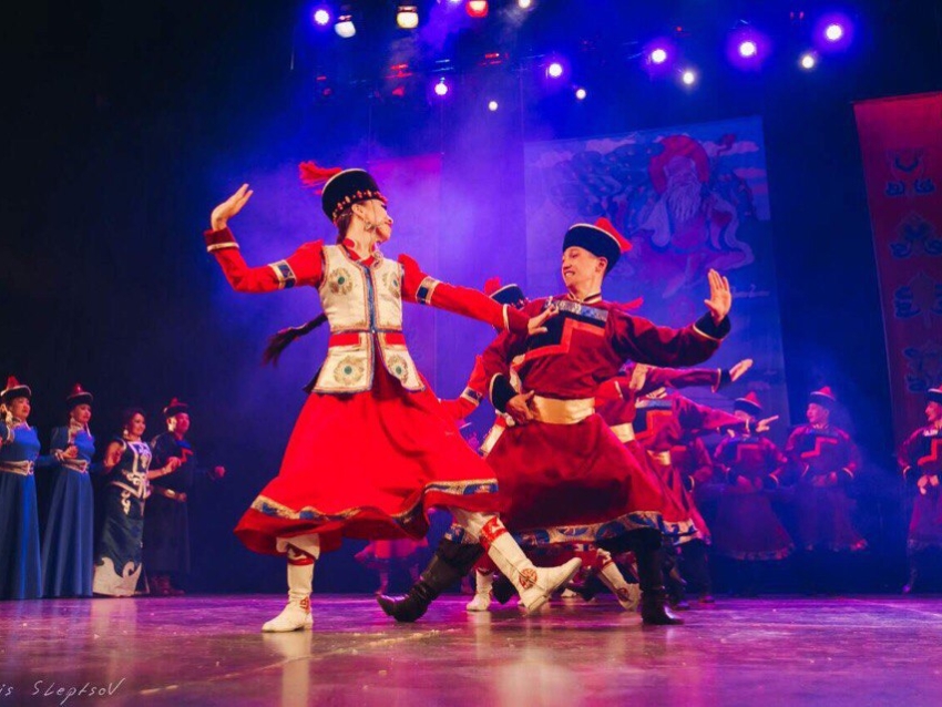 Более 200 артистов  выступят на театрализованном представлении во время открытия Первенства России по стрельбе из лука 