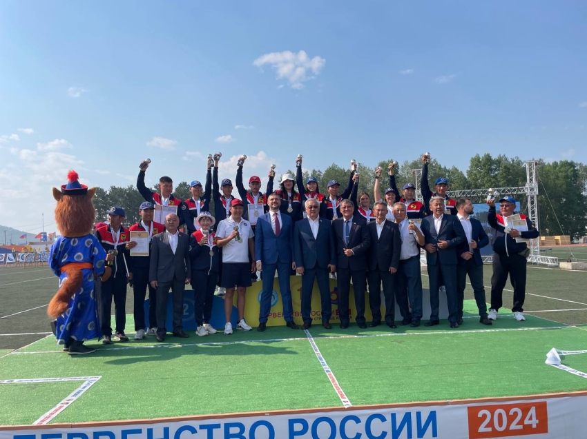 На Первенстве России по стрельбе из лука в Агинском забайкальцы выиграли 13 медалей 