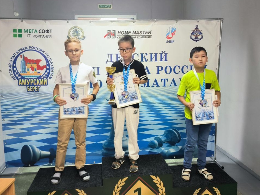 Юные шахматисты из Забайкалья успешно выступили на Кубке России «Амурский берег» в Благовещенске