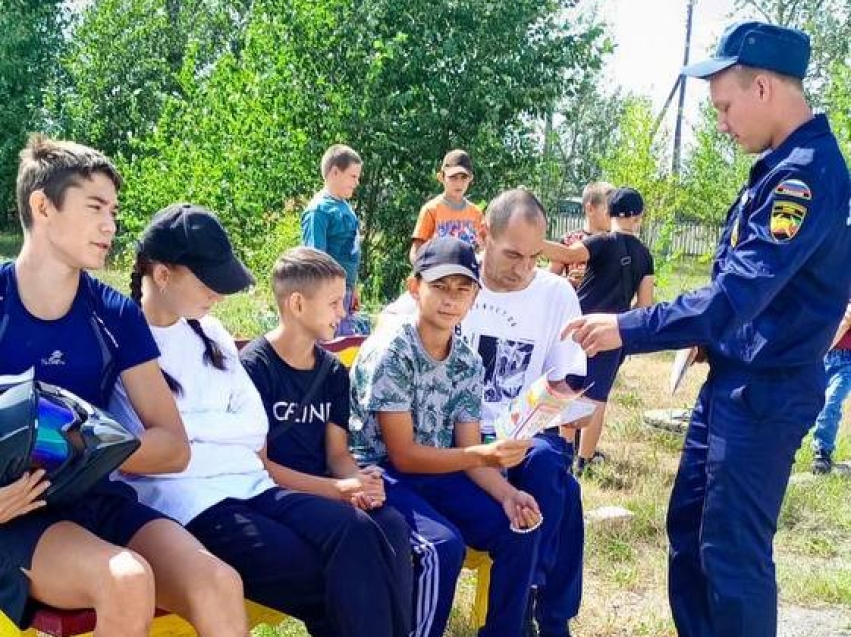  Сотрудники ГУ «Забайкалпожспас» продолжают информировать забайкальцев о правилах поведения в чрезвычайных ситуациях